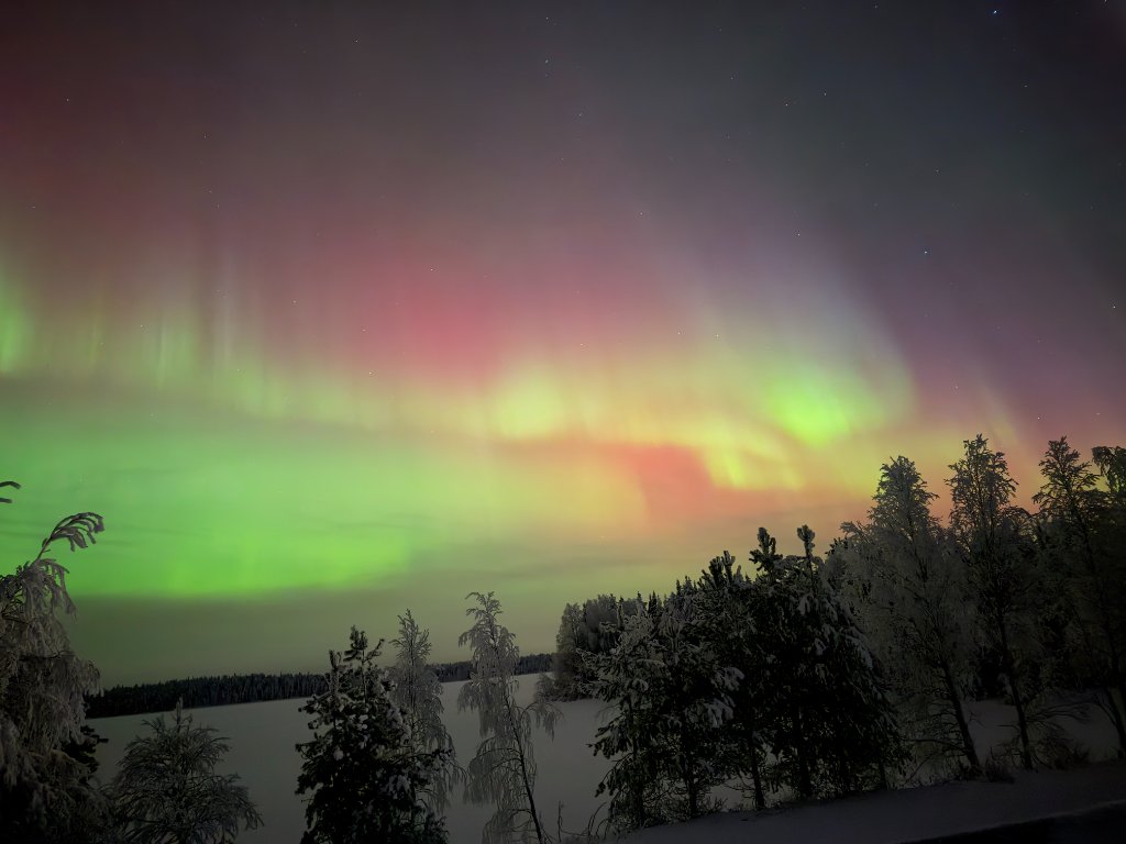 Magical aurora moment