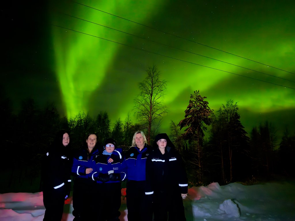 WITNESS
NATURE'S GREATEST
LIGHT SHOW