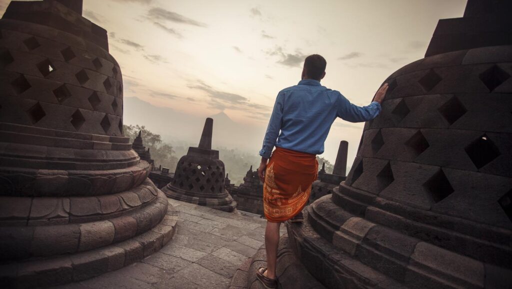 itinerary_lg_Indonesia_Java_Yogyakarta_Borobodur_Temple_Sunrise_Traveller_Seth-Shereen_Mroueh_2014-IMG2649_Lg_RGB