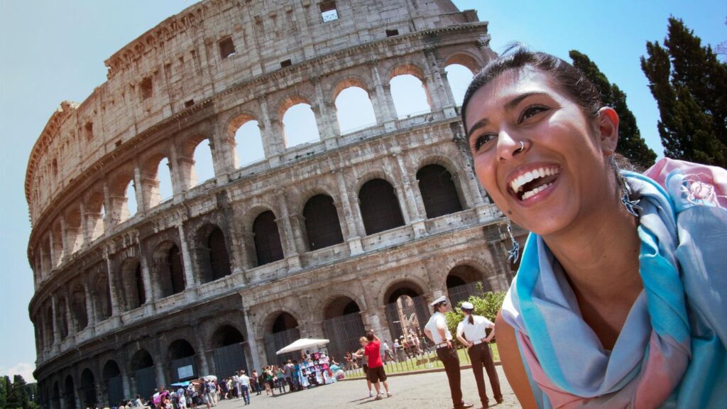 itinerary_lg_Italy-Rome-Colesseum-Traveller-Ritu-Leo-Tamburri-2012-IMGP9376-Processed-Lg-RGB-web