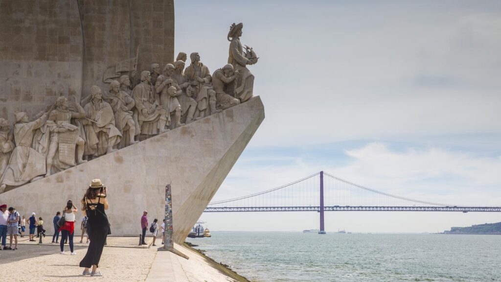 itinerary_lg_Portugal_Belem_Discovery_Monument_-_IMG9820_Lg_RGB