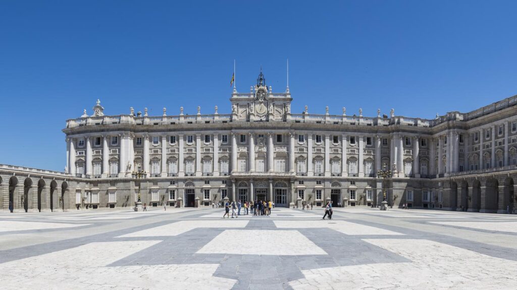 itinerary_lg_Spain_Madrid_Royal_Palace_Panorama_-_IMG3051_Lg_RGB