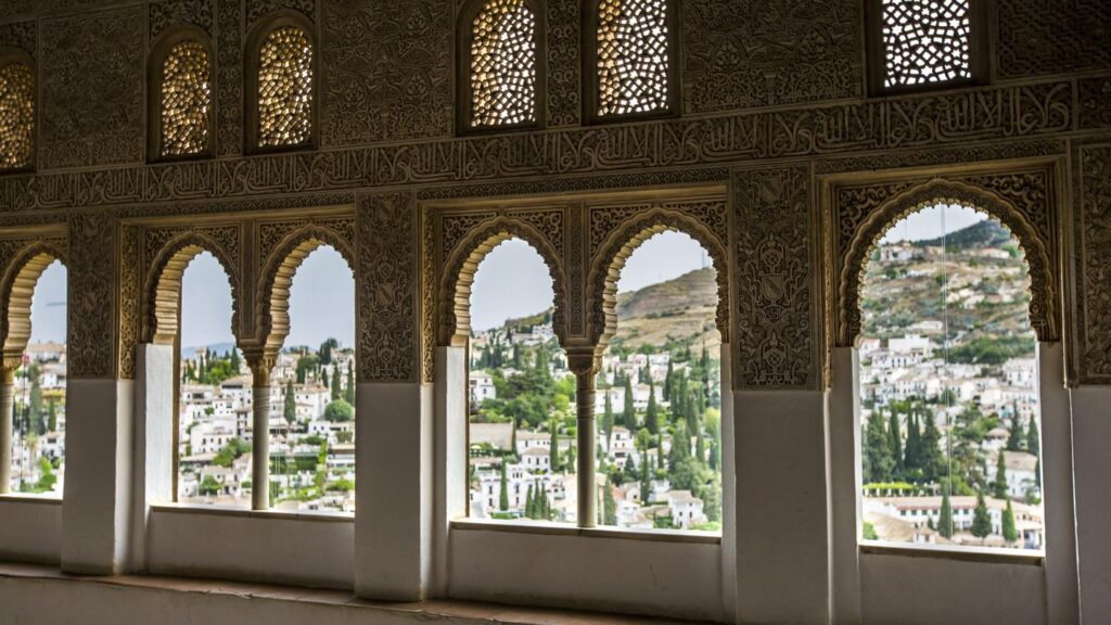 itinerary_lg_Spain_Granada_Alhambra_Prayer_Room_-_IMG2486_Lg_RGB